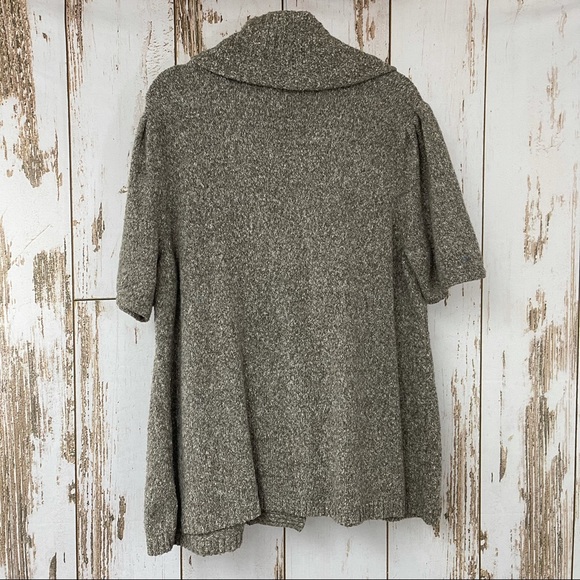 Duo Maternity Sweater, Size 1X. Soo soft! Brownish Grey in excellent condition! - Picture 5 of 6